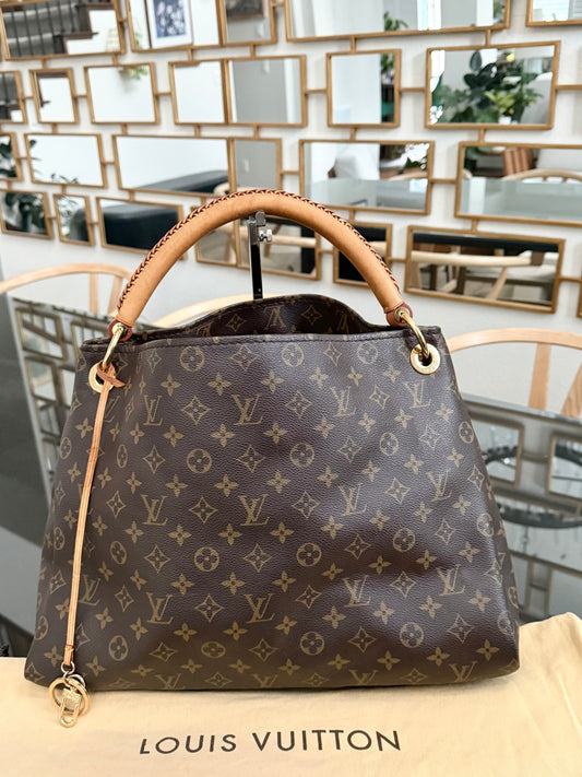 Artsy MM with Dustbag and Insert Organizer - 📅 Year: 2010