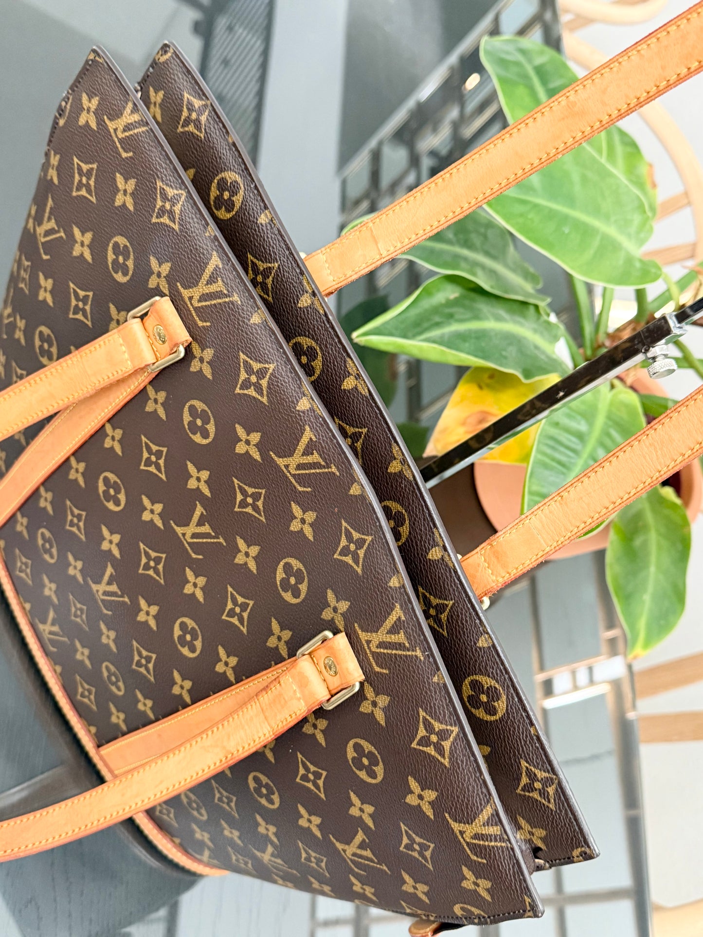 Babylone -🗓️ Year: 2004