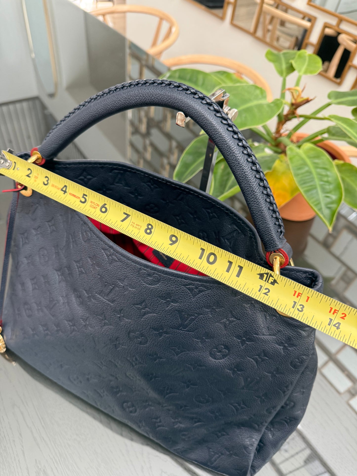 Artsy MM Empriente in Navy Blue with Dustbag- 📅 Year: 2020