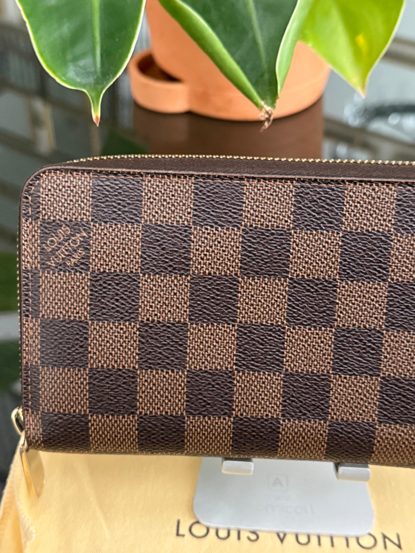 Zippy Long Wallet in DE with Dustbag and box 🗓️ Year: 2013