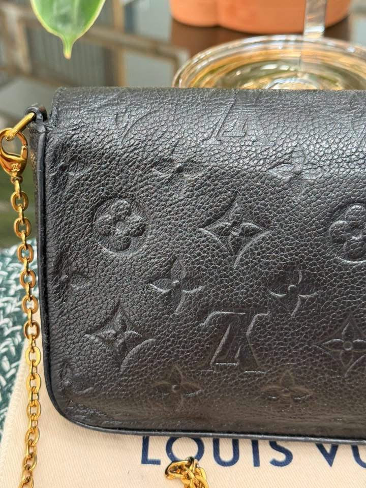Felicie Empreinte Noir with Zippy and Card Inserts comes with Original Strap, Dustbag, Box and Paper bag 🗓️ Year: 2017
