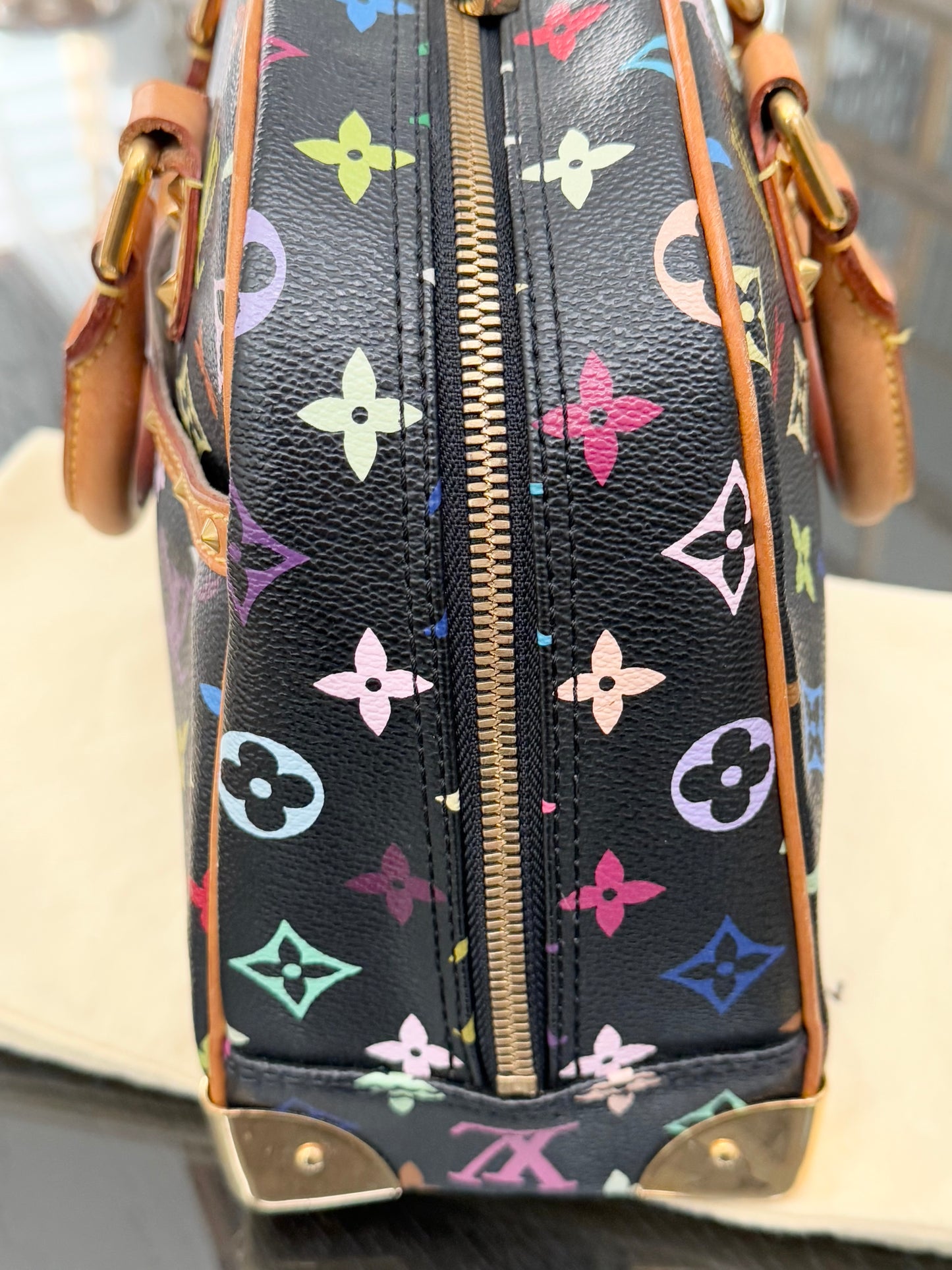 Multicolor Trouville with Dustbag📅 Year: 2004