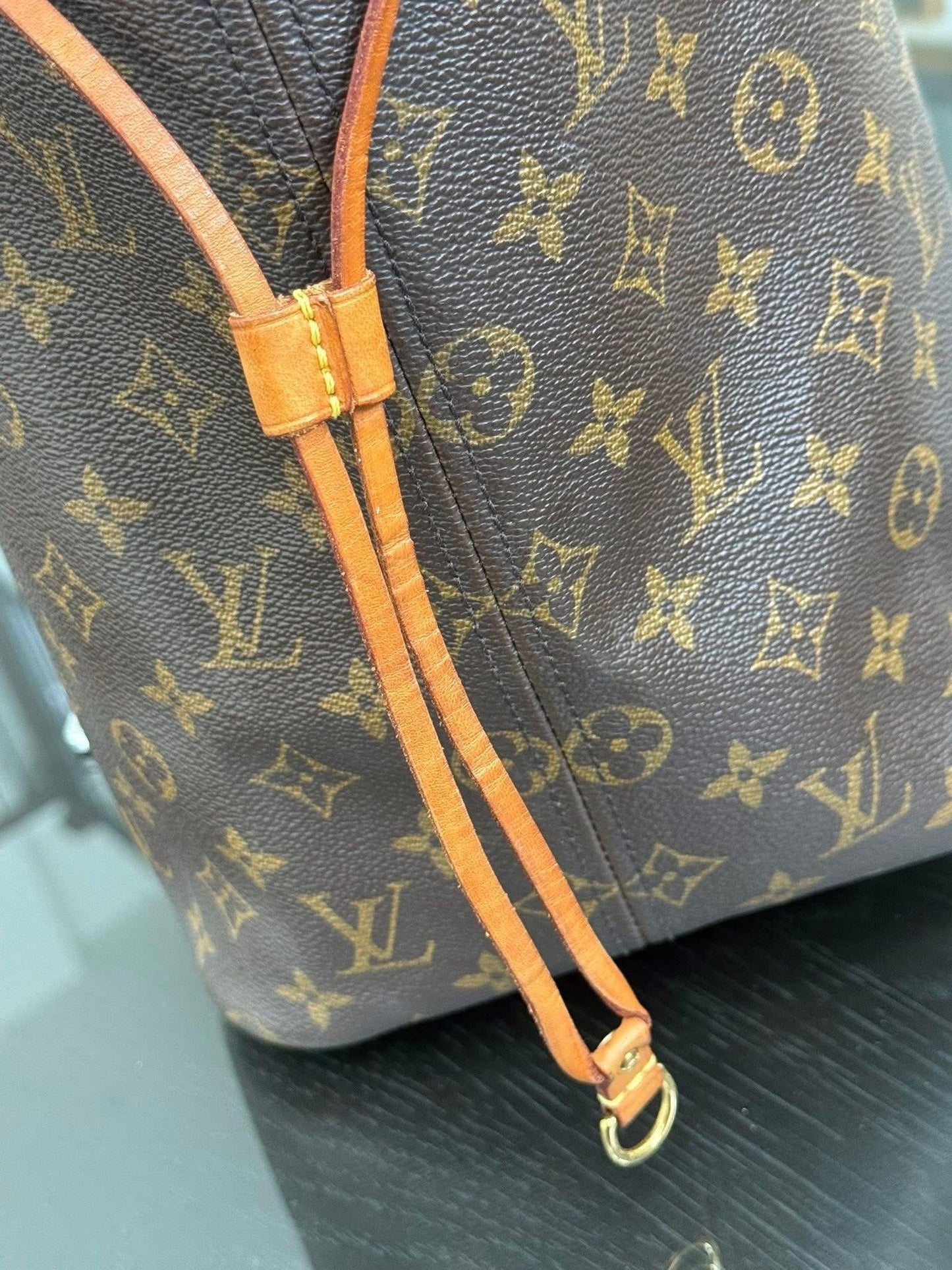 Neverfull GM with Dustbag and Insert Organizer 🗓️ Year: 2008