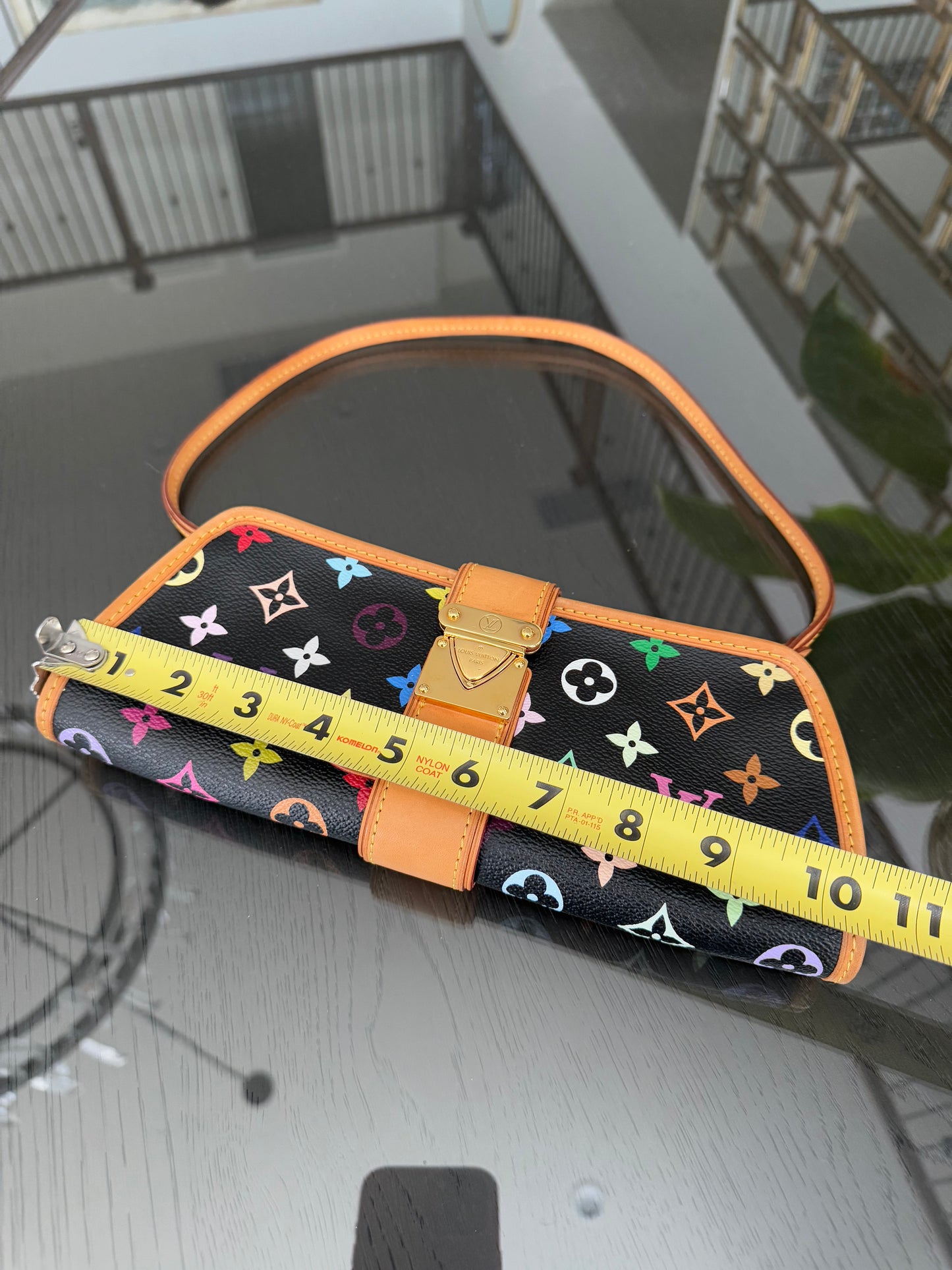 Multicolor Shirley Clutch/ Shoulder Bag with Box📅 Year: 2005