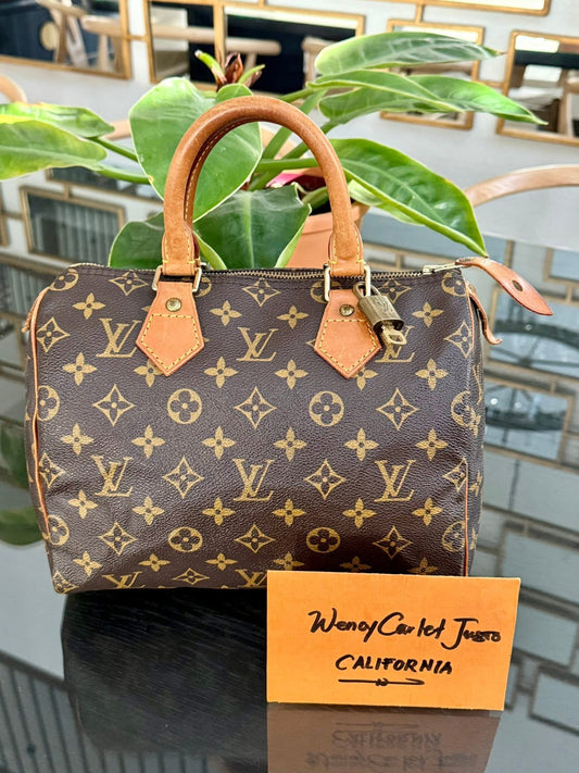Speedy 25 in Monogram with Lock 🔐 and Key -🗓️ Year: 1994