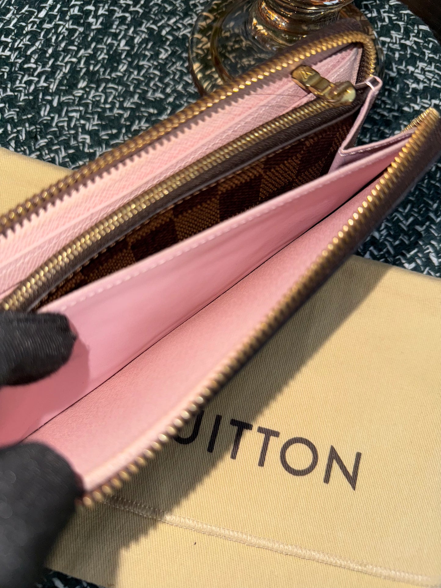 Clemence Wallet DE in Rose Ballerine with Dustbag 🗓️ Year 2018