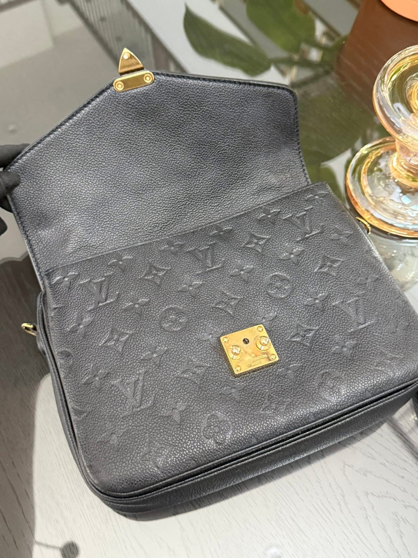 Pochette Metis Emptiente Noir with Box, Dustbag, Insert Organizer, Box and Paper bag -Microchip & Authenticed