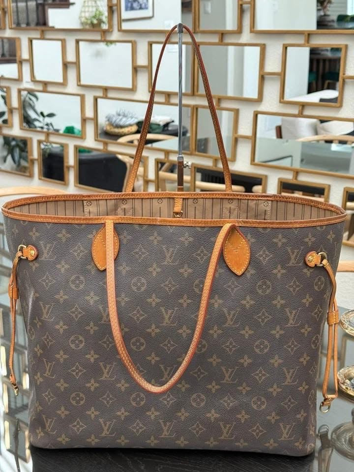 Neverfull GM in Monogram with Insert Organizer 📅 Year: 2011