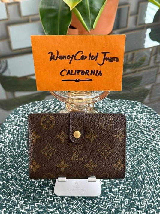 Kisslock Wallet in Monogram 🗓️ Year: 1998
