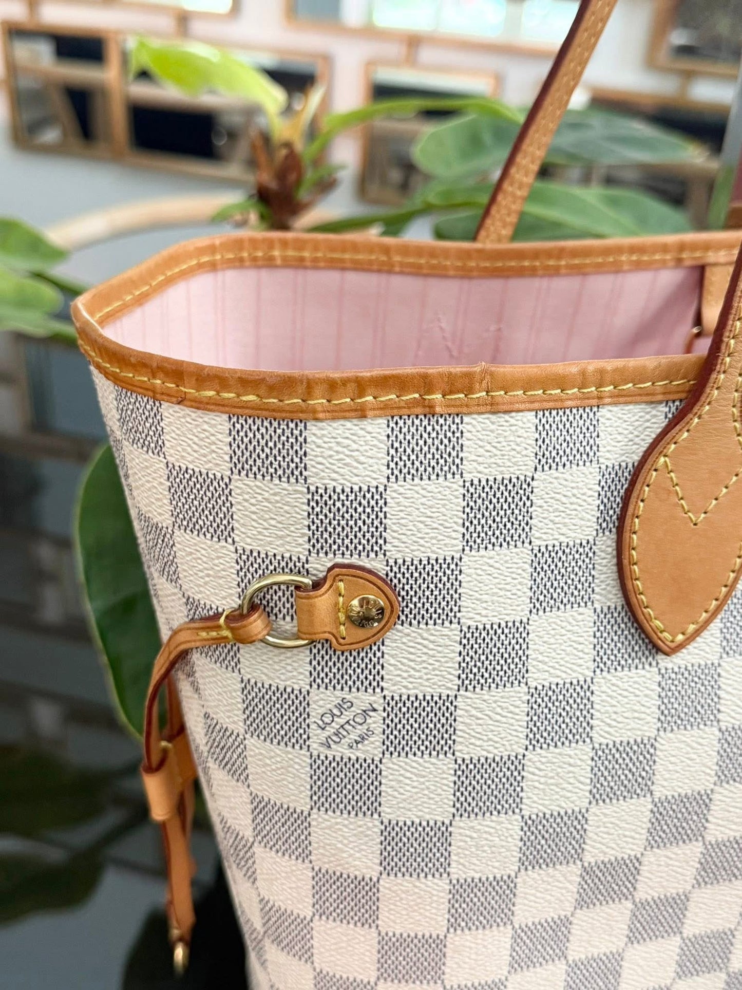 Neverfull MM Azur in Rose Ballerine with Dustbag and Insert Organizer 📅 Year: 2017