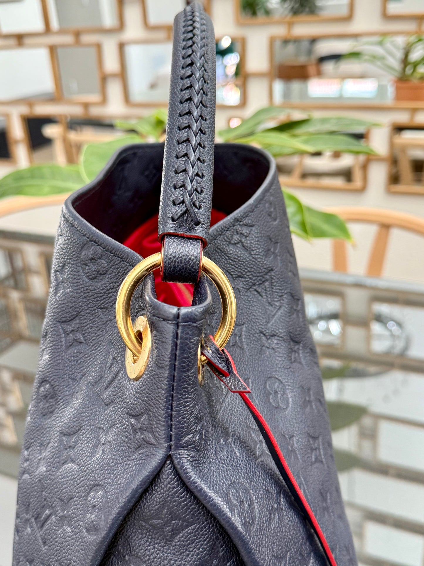 Artsy MM Empriente in Navy Blue with Dustbag- 📅 Year: 2020