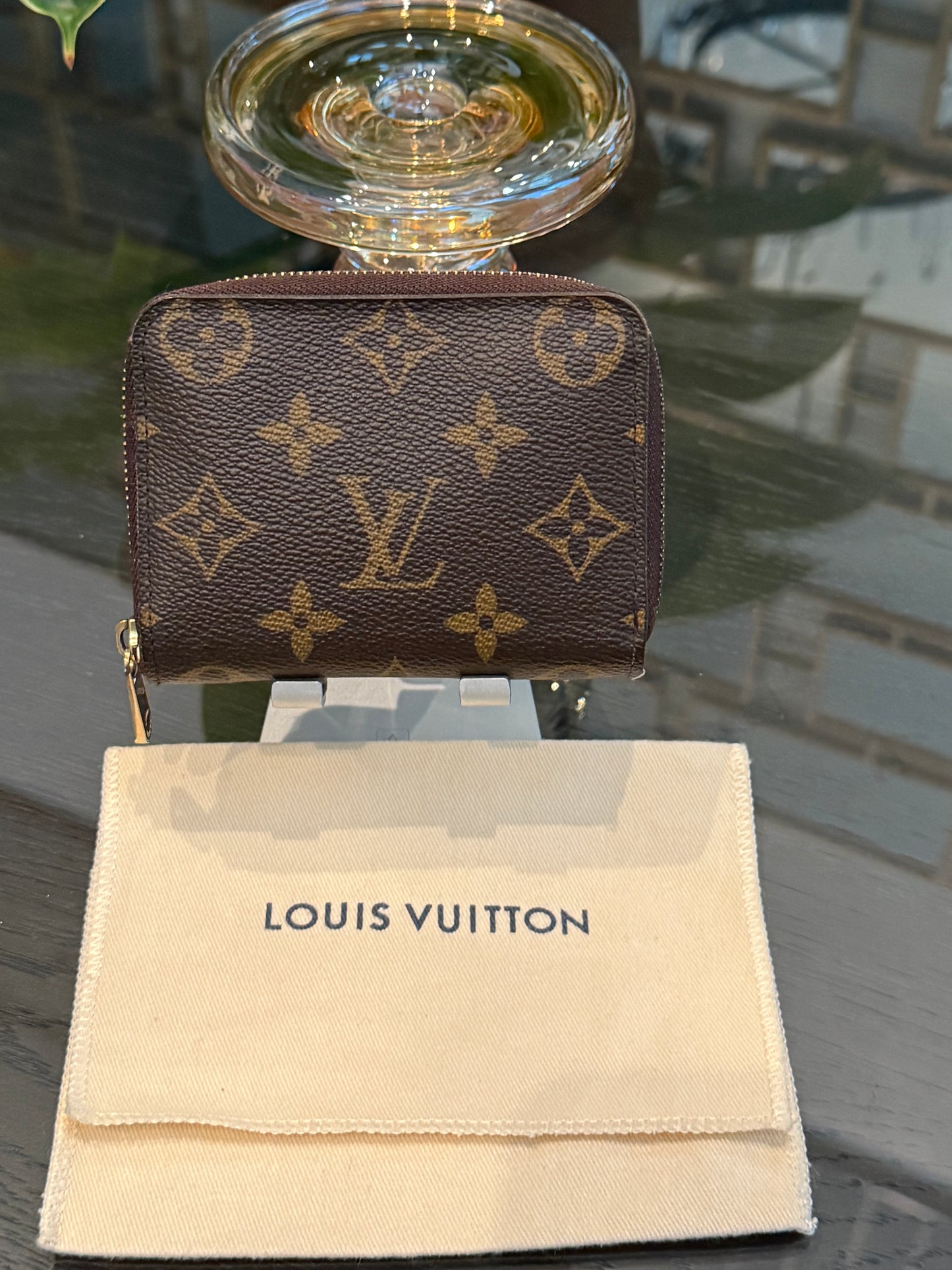 Monogram Zippy Compact Wallet with Dustbag 🗓️ Year: 2014
