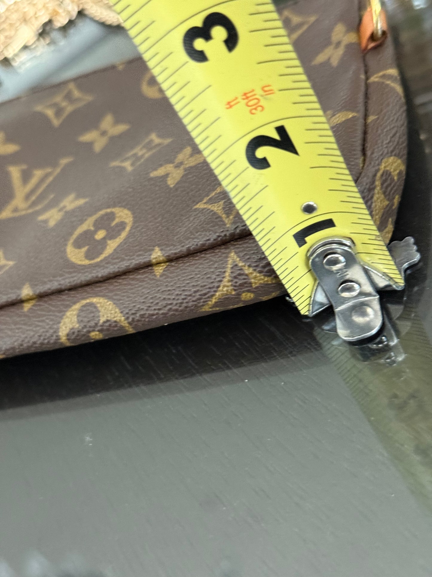 Sac Shopping Pouch with Generic Gold Strap