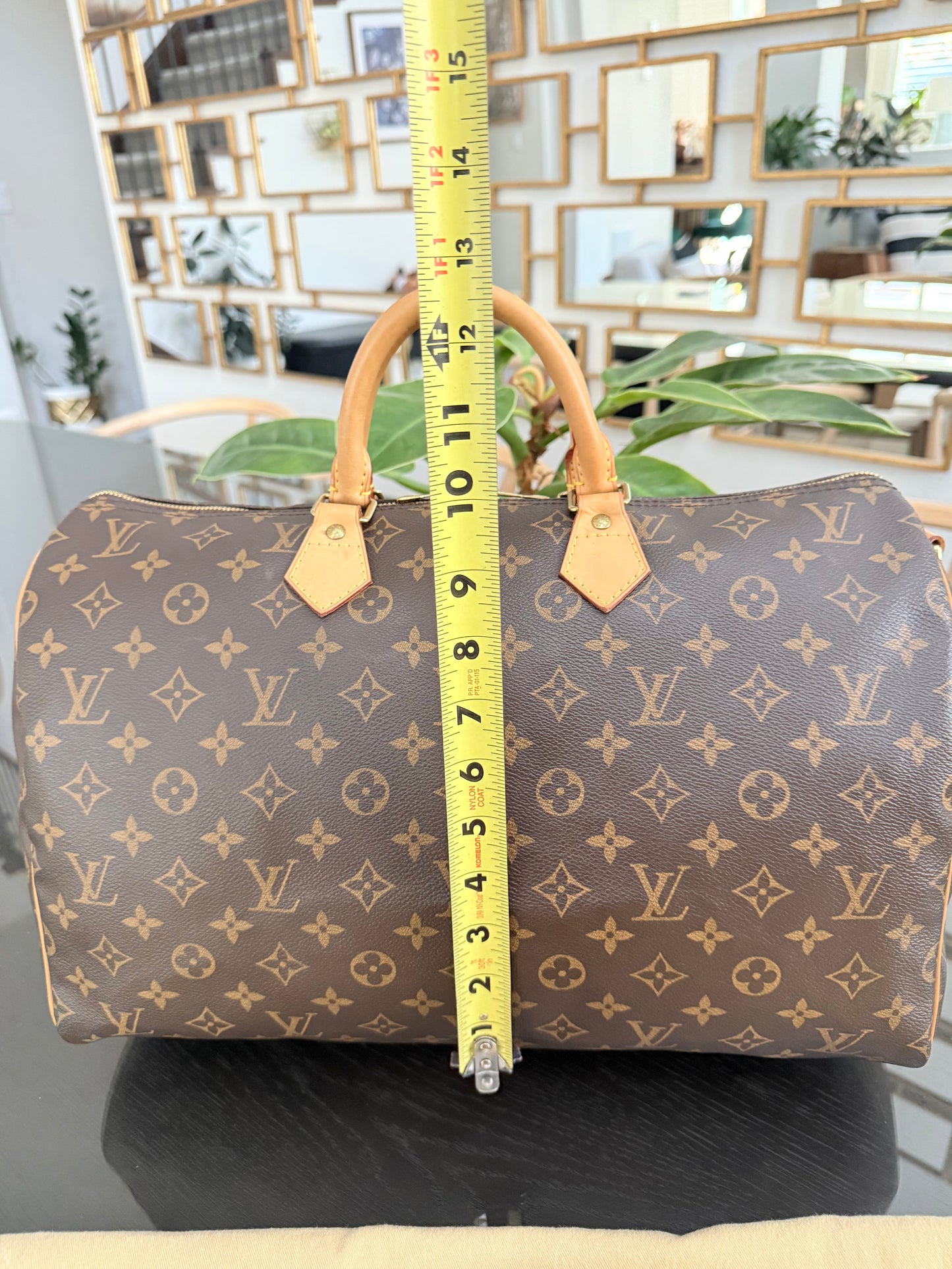 Speedy 40 Bandoulier in Monogram with Lock 🔐, Key and Dustbag 🗓️ Year: 2012