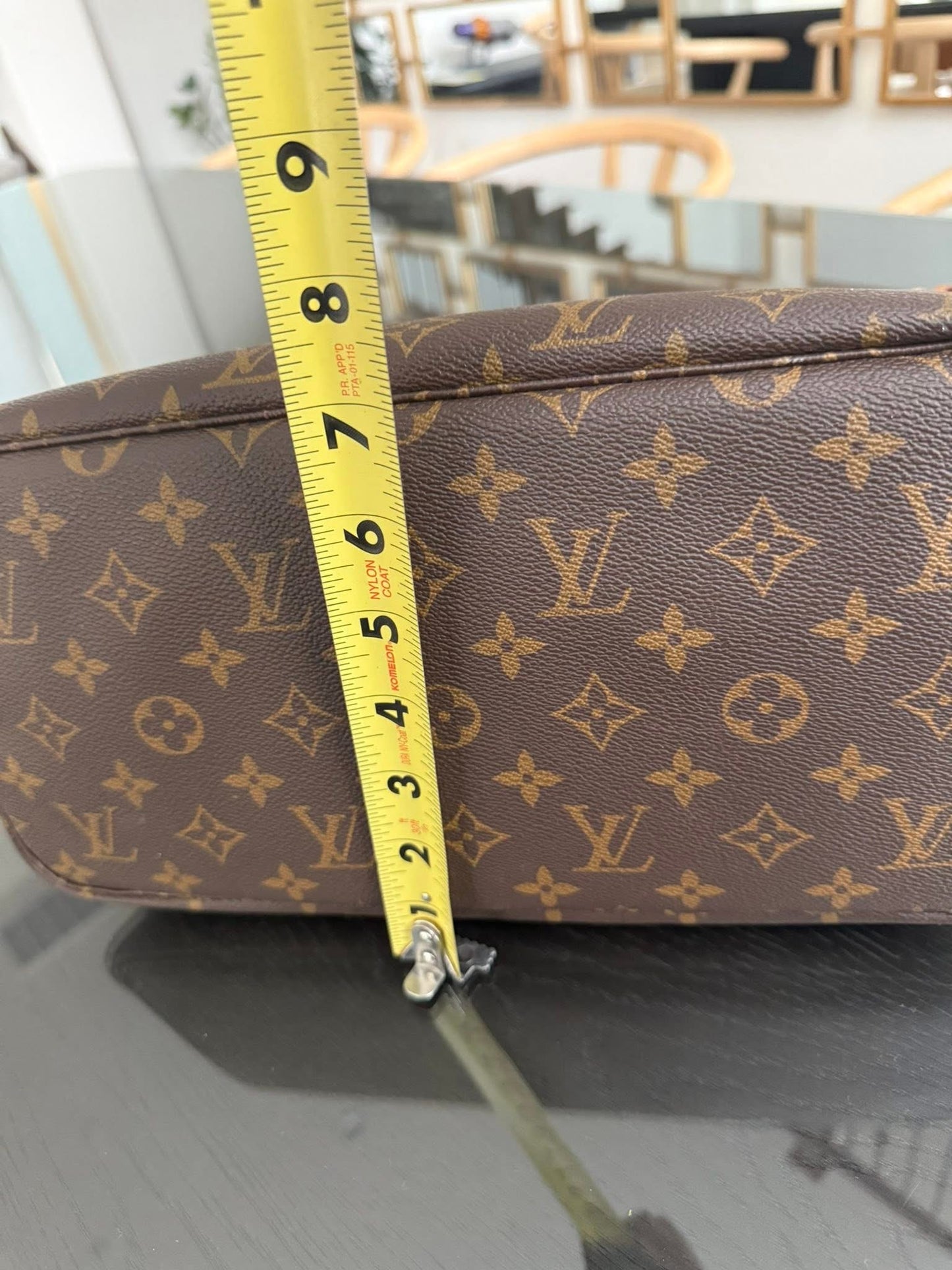 Neverfull MM with Dustbag 📅 Year: 2021