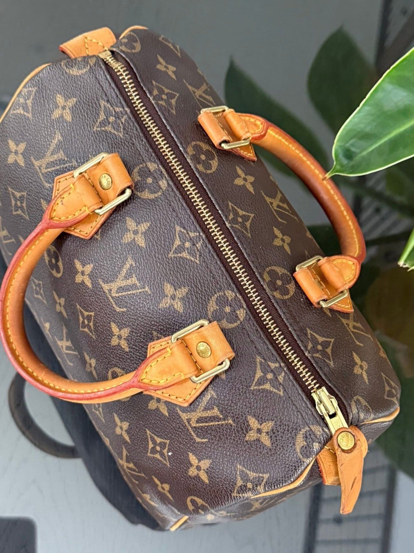 Speedy 25 in Monogram with Lock 🔐 and Key 🗓️ Year: 2005