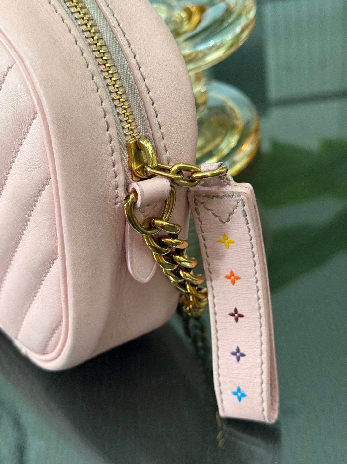 New Wave Camera Bag -🗓️ Year: 2019