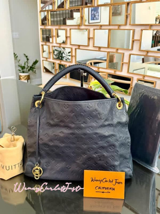 Artsy MM Empriente in Black/ Navy Blue with Dustbag and Insert Organizer 📅 Year: 2010