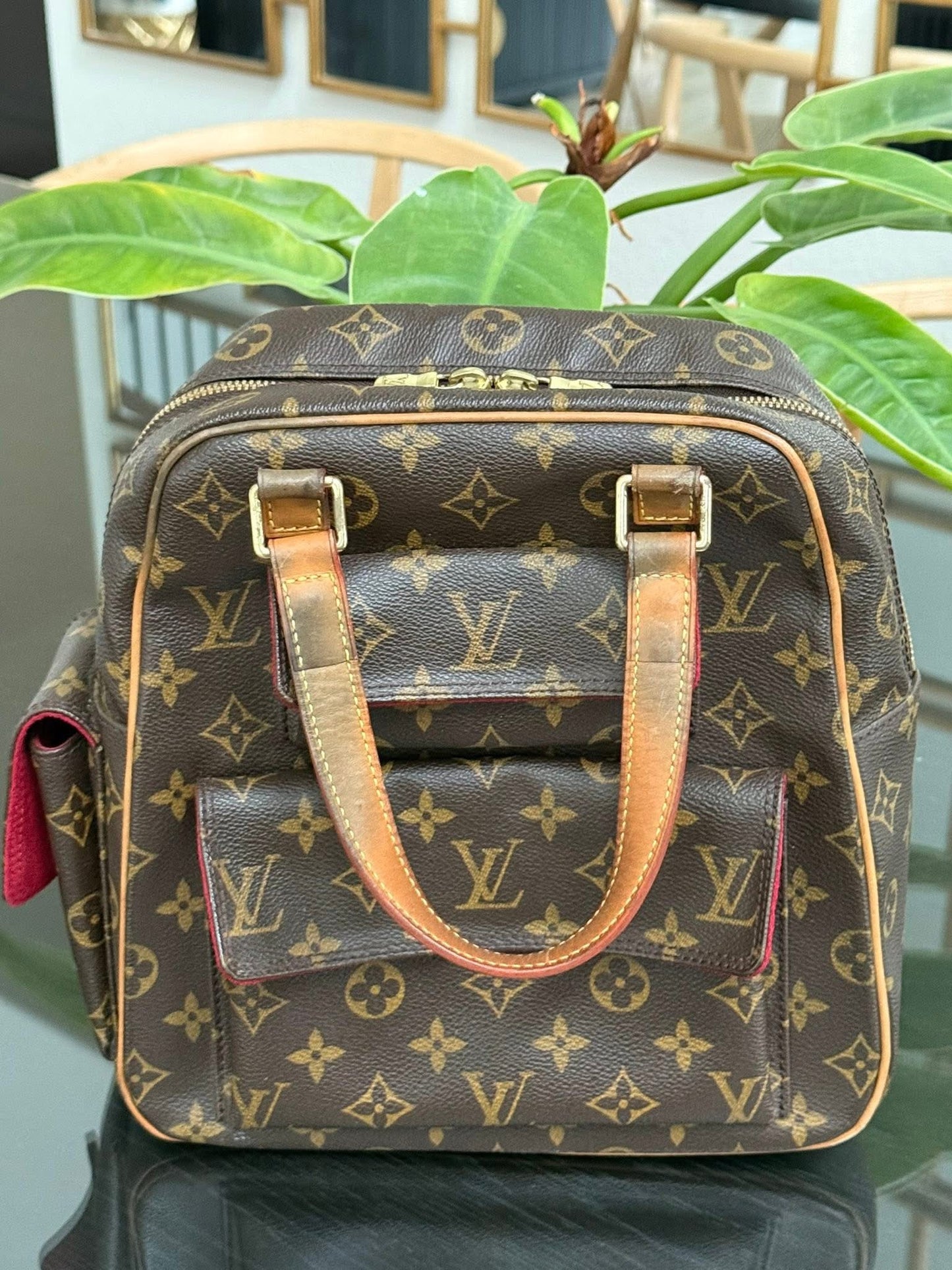Excentri Cite Handbag🗓️ Year: 2004