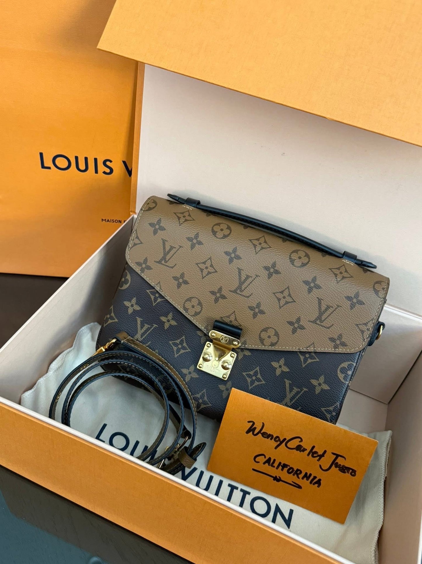 Pochette Metis Reverse in Monogram with Original Strap, Box, Dustbag and Paper bag 🗓️ Year 2019