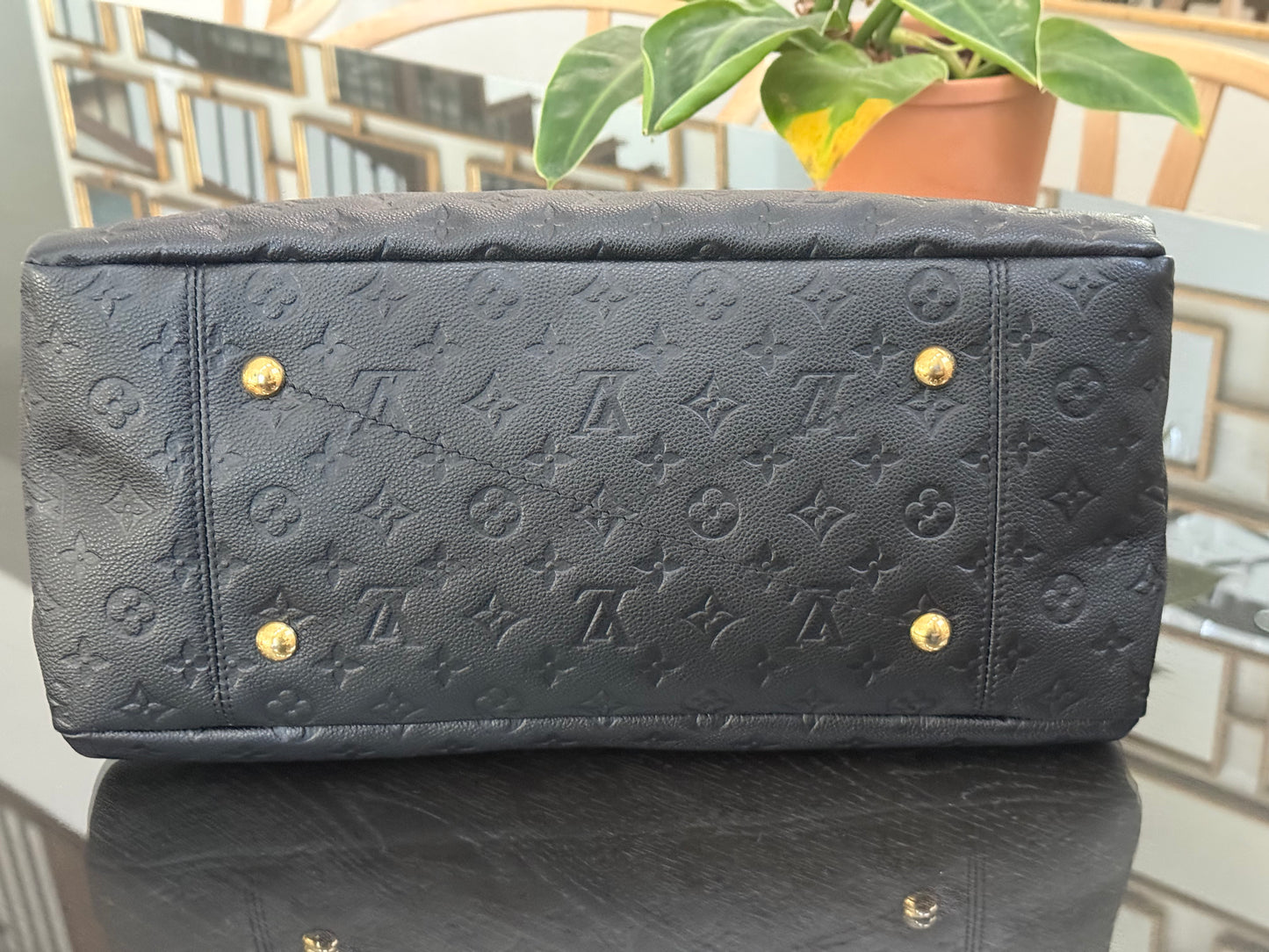 Artsy MM Empriente Black with Dustbag - 📅 Microchip and Authenticated