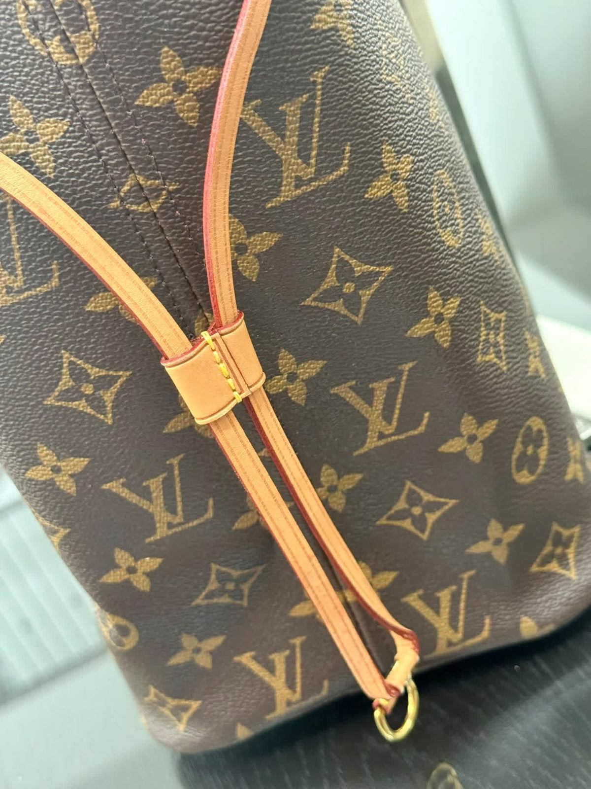 Neverfull MM in Peony interior with Dustbag and Insert Organizer 📅 Year: 2019