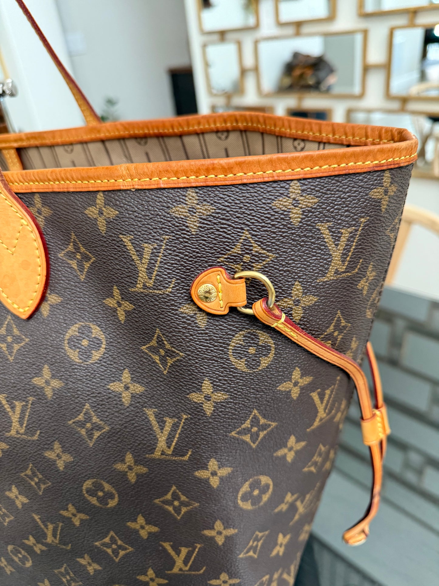 Neverfull GM with Dustbag and Insert Organizer 📅 Year: 2009