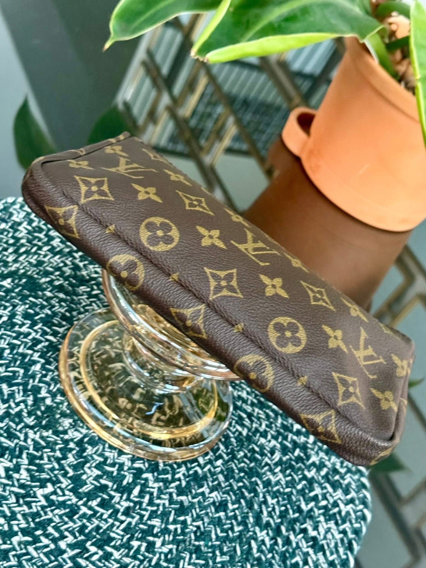 Sac Shopping Pouch with Non branded Chain -🗓️