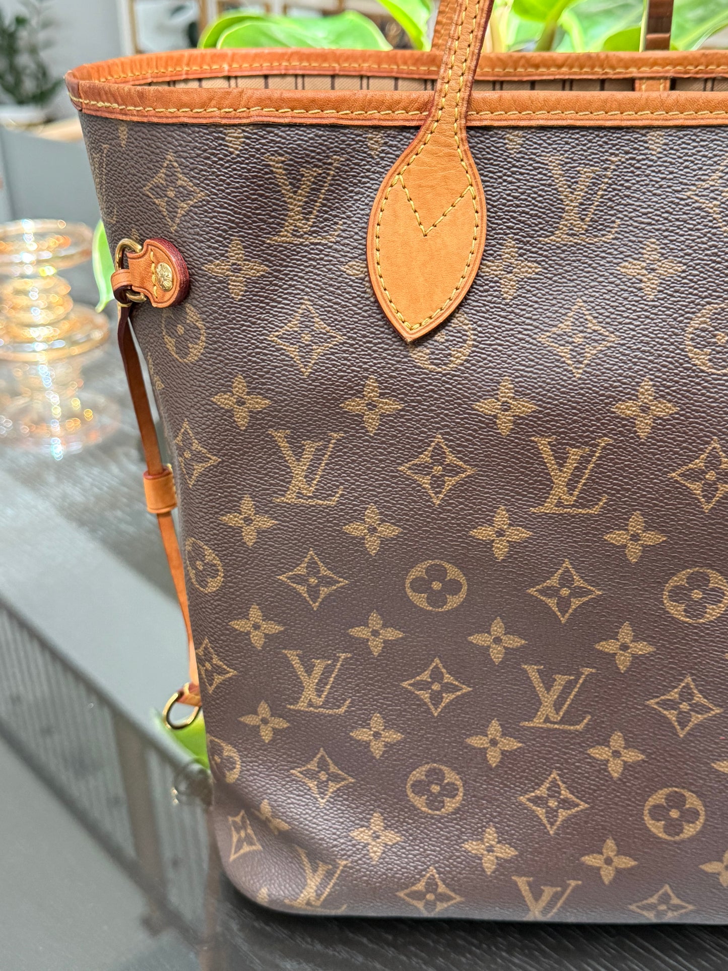 Neverfull MM with Dustbag 📅 Year: 2016