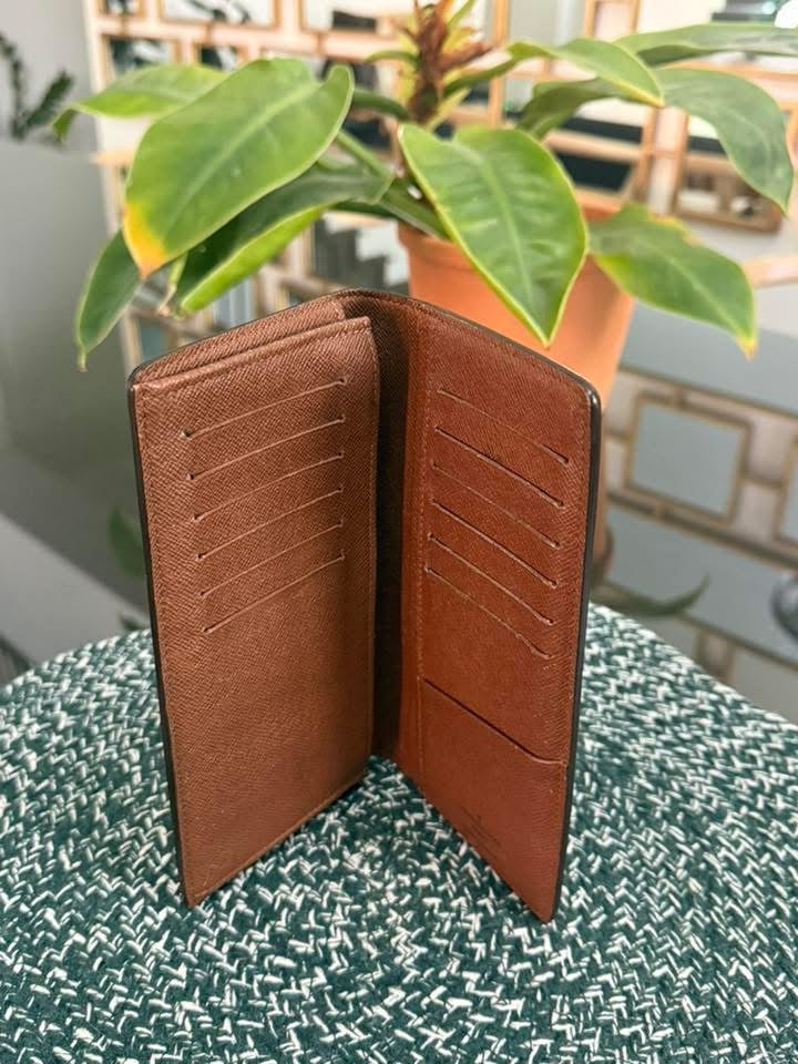 Monogram Brazza Wallet 🗓️ Year: 2012