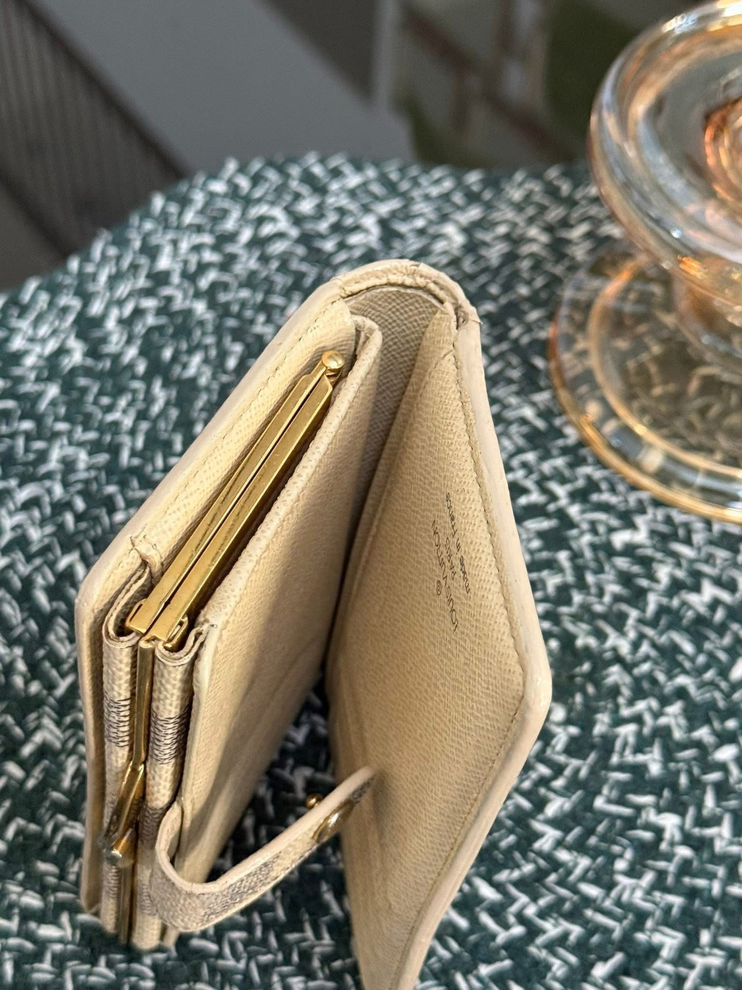 Kisslock Wallet in Azur 🗓️ Year: 2007