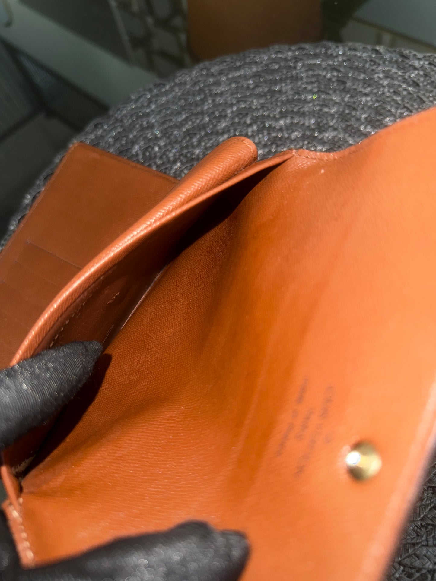 Etui Wallet Passport Holder in Monogram with 6 Cardholders 🗓️ Year: 1998