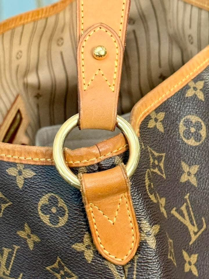 Delightful MM with Dustbag and Insert Organizer 📅 Year: 2011