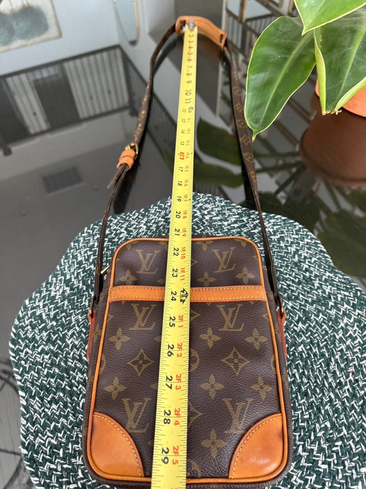 Danube PM Crossbody Bag 🗓️ Year: 1990