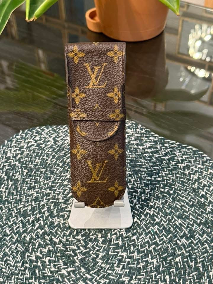Monogram Etui Stylo Pen Case- 🗓️ Year 2003