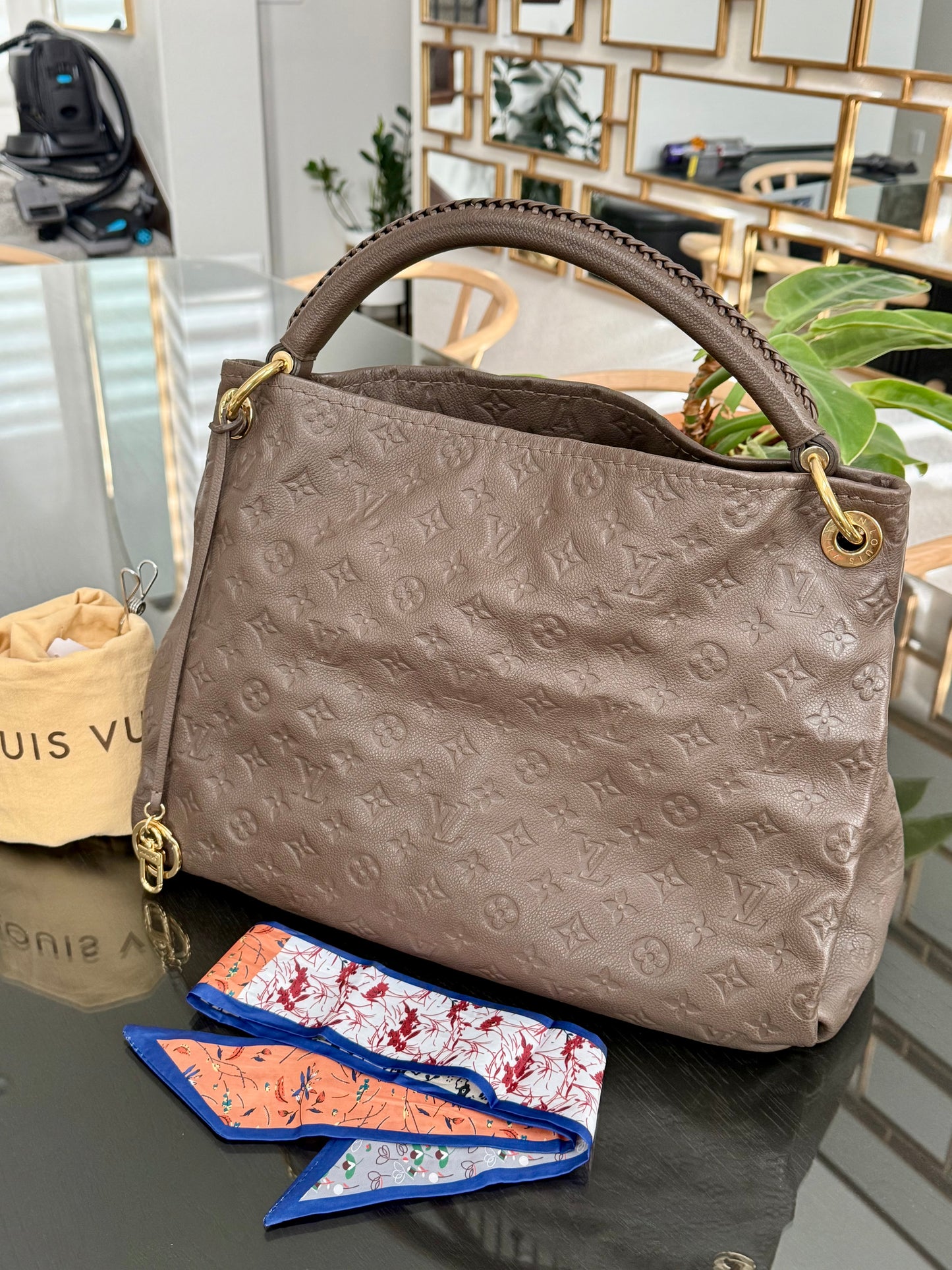 Artsy MM Empriente Ombre with Dustbag and Insert Organizer 📅 Year: 2011