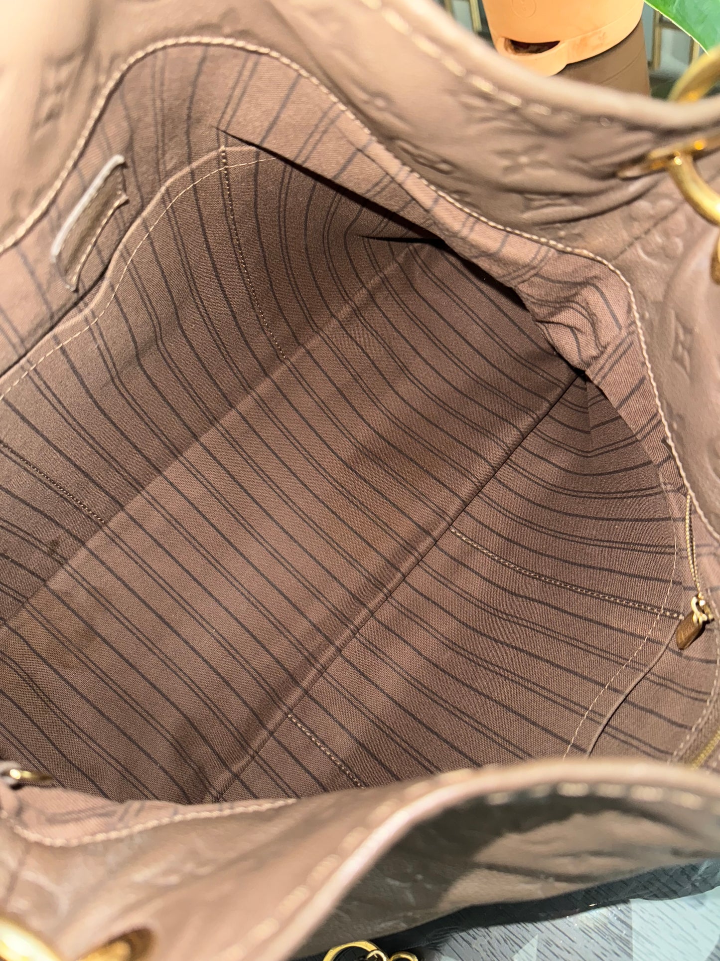 Artsy MM Empriente Ombre with Dustbag and Insert Organizer 📅 Year: 2011