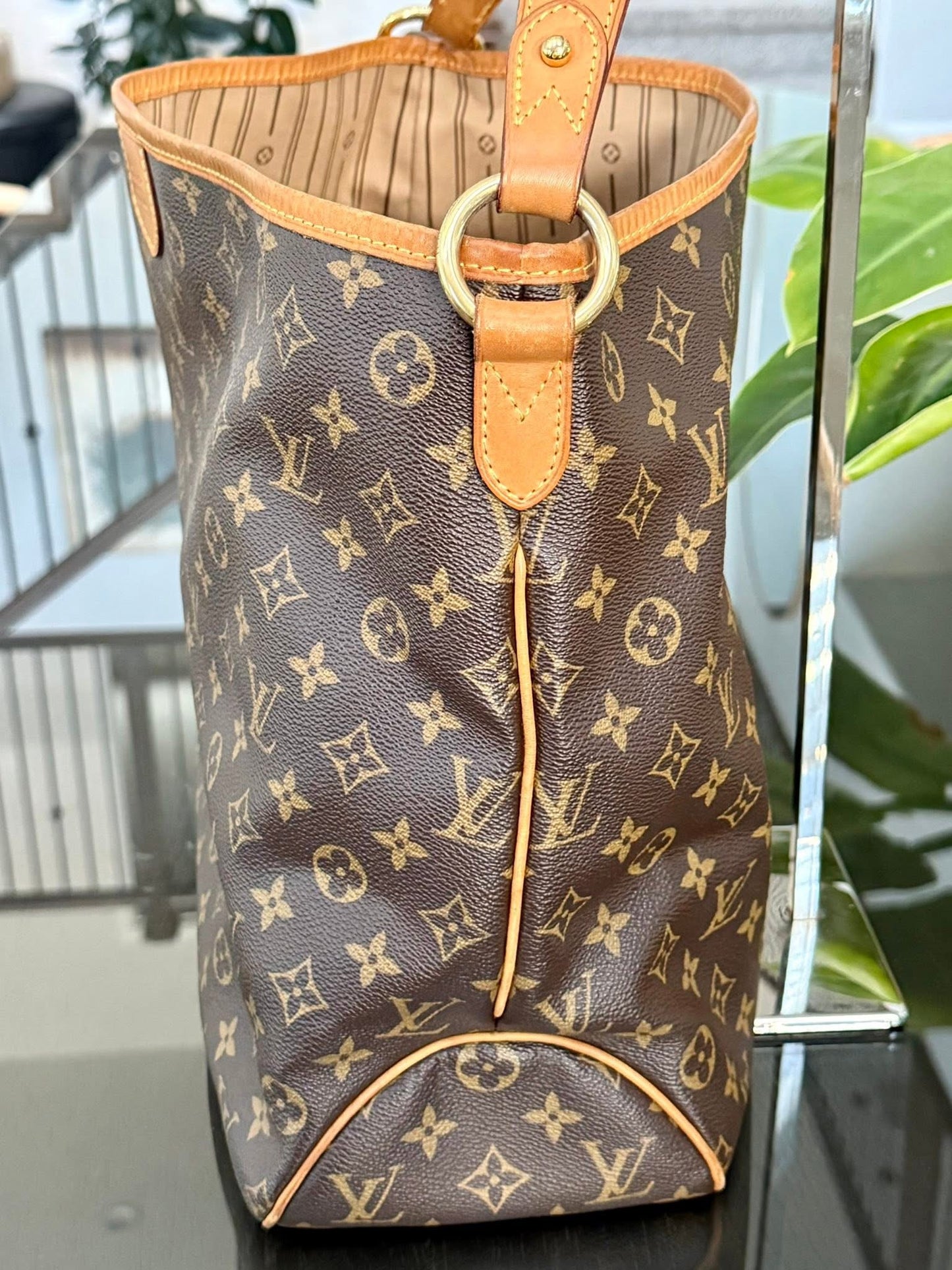 Delightful MM with Dustbag and Insert Organizer 📅 Year: 2011