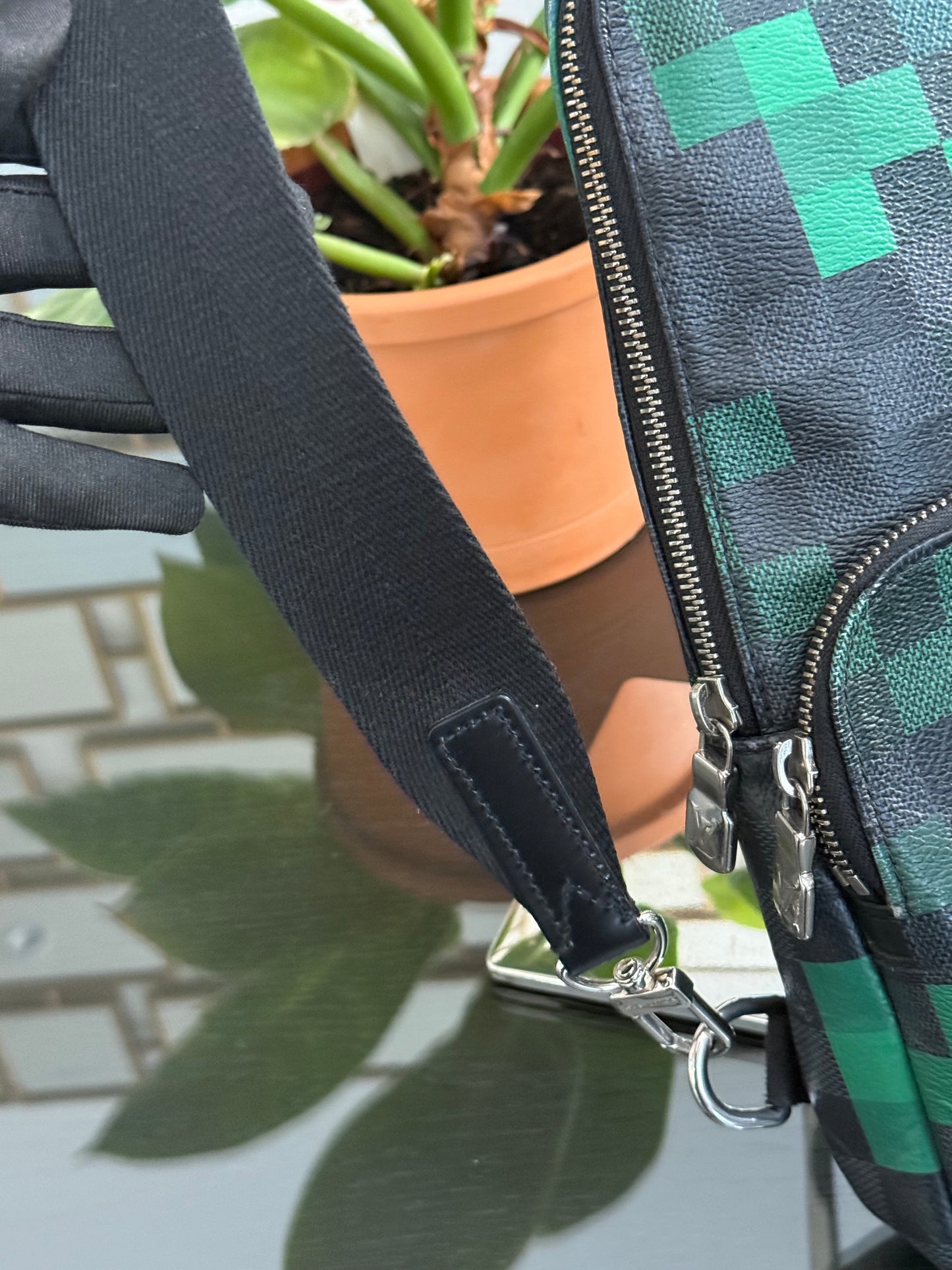 Avenue Sling Damier Graphite Green Pixel with Dustbag -Year 2018