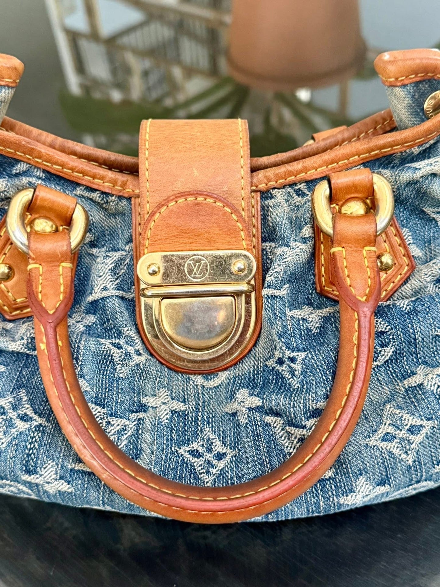 Denim Pleaty Handbag in Blue 📅