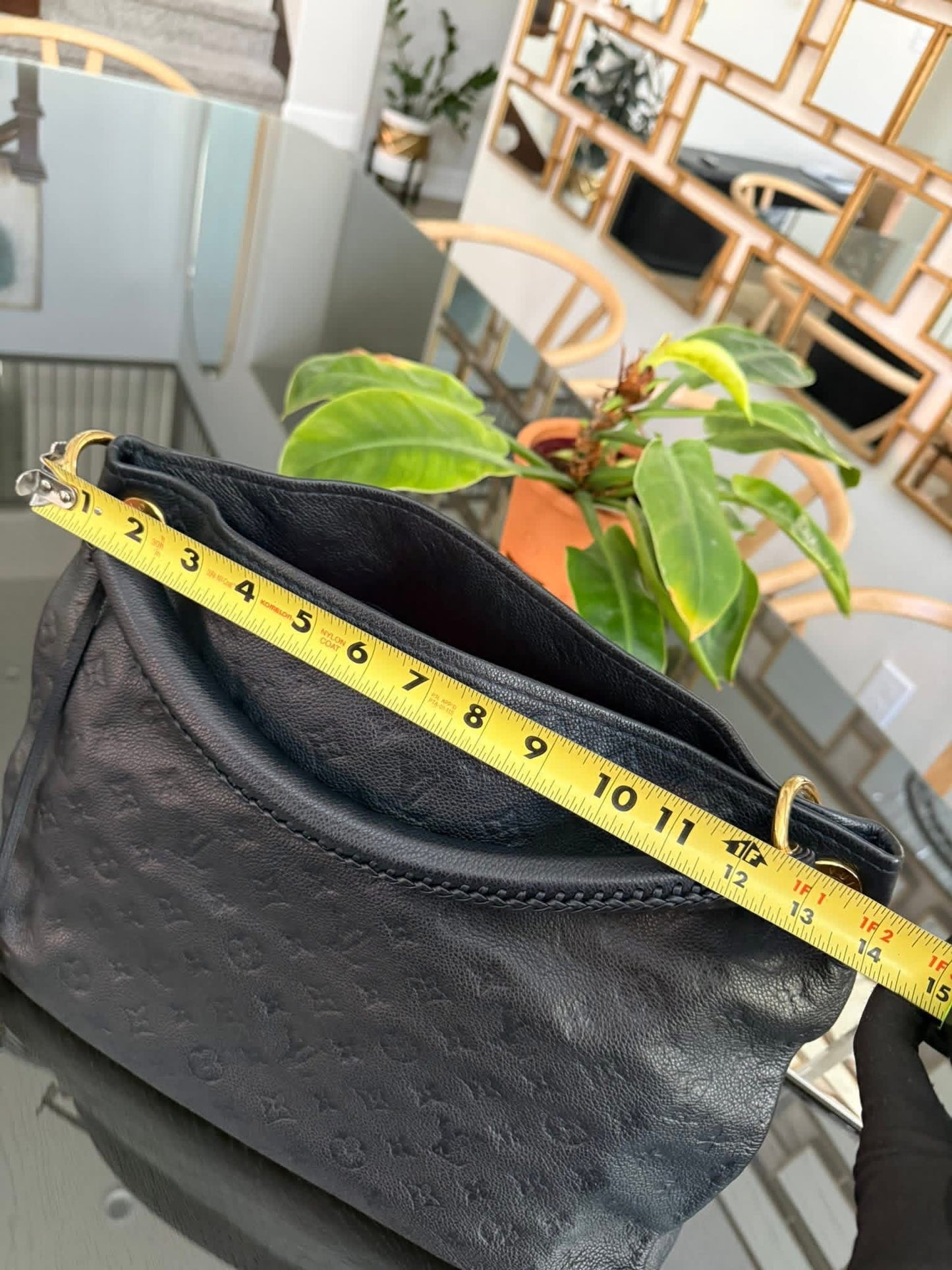 Artsy MM Empriente in Black/ Navy Blue with Dustbag and Insert Organizer 📅 Year: 2010