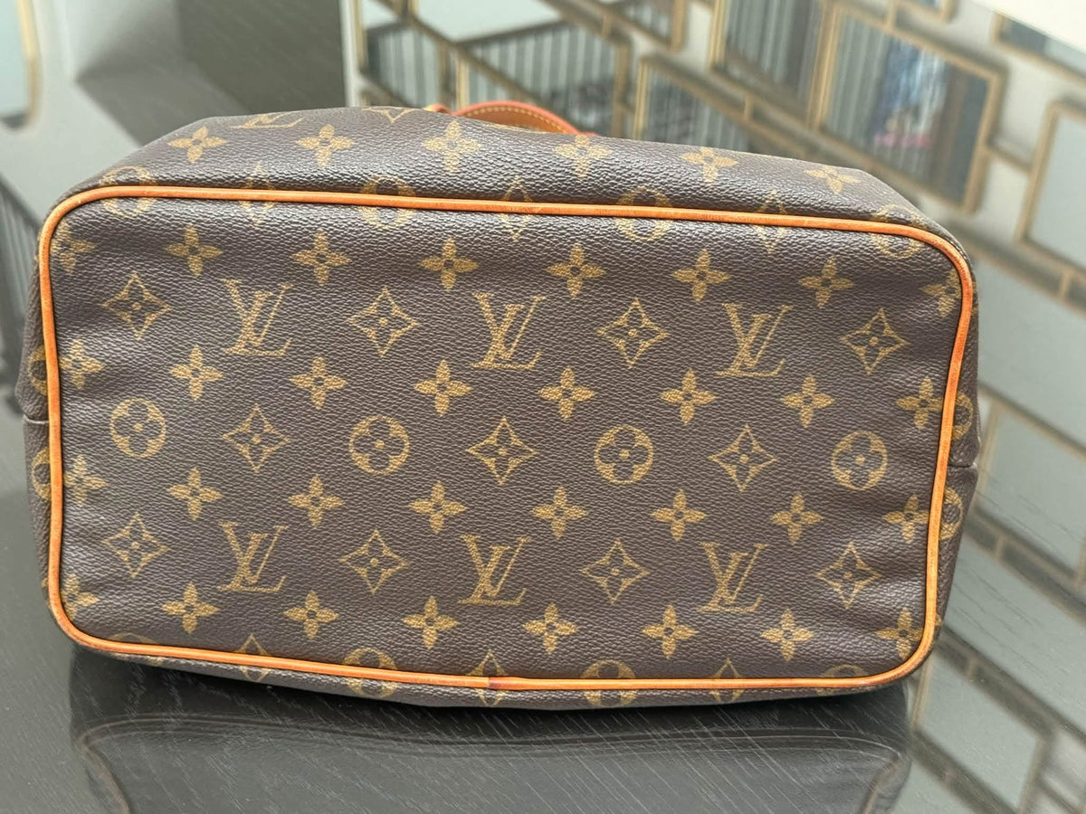 Palermo PM with Original Strap and 
Dustbag 📅 Year: 2010