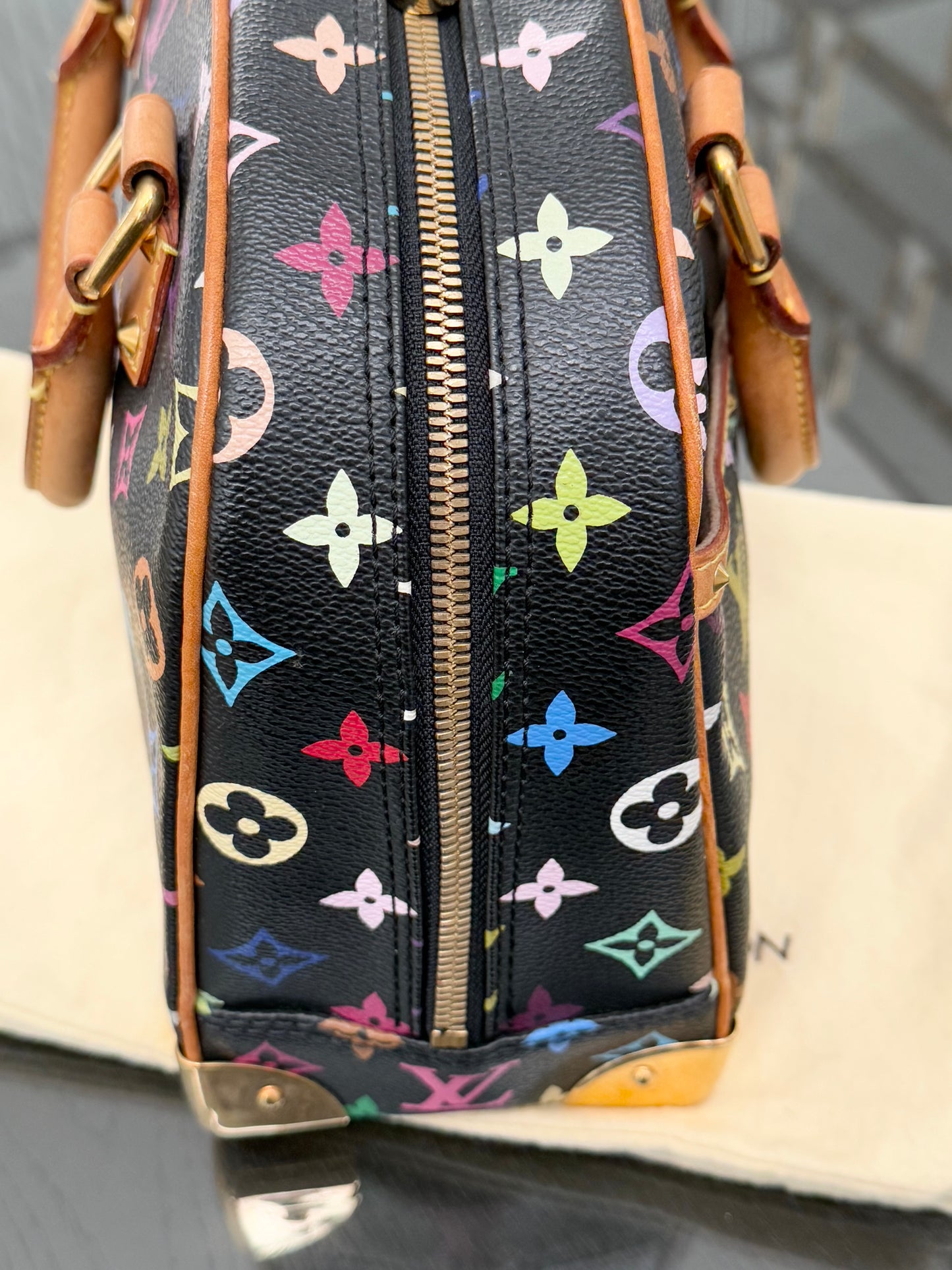 Multicolor Trouville with Dustbag📅 Year: 2004