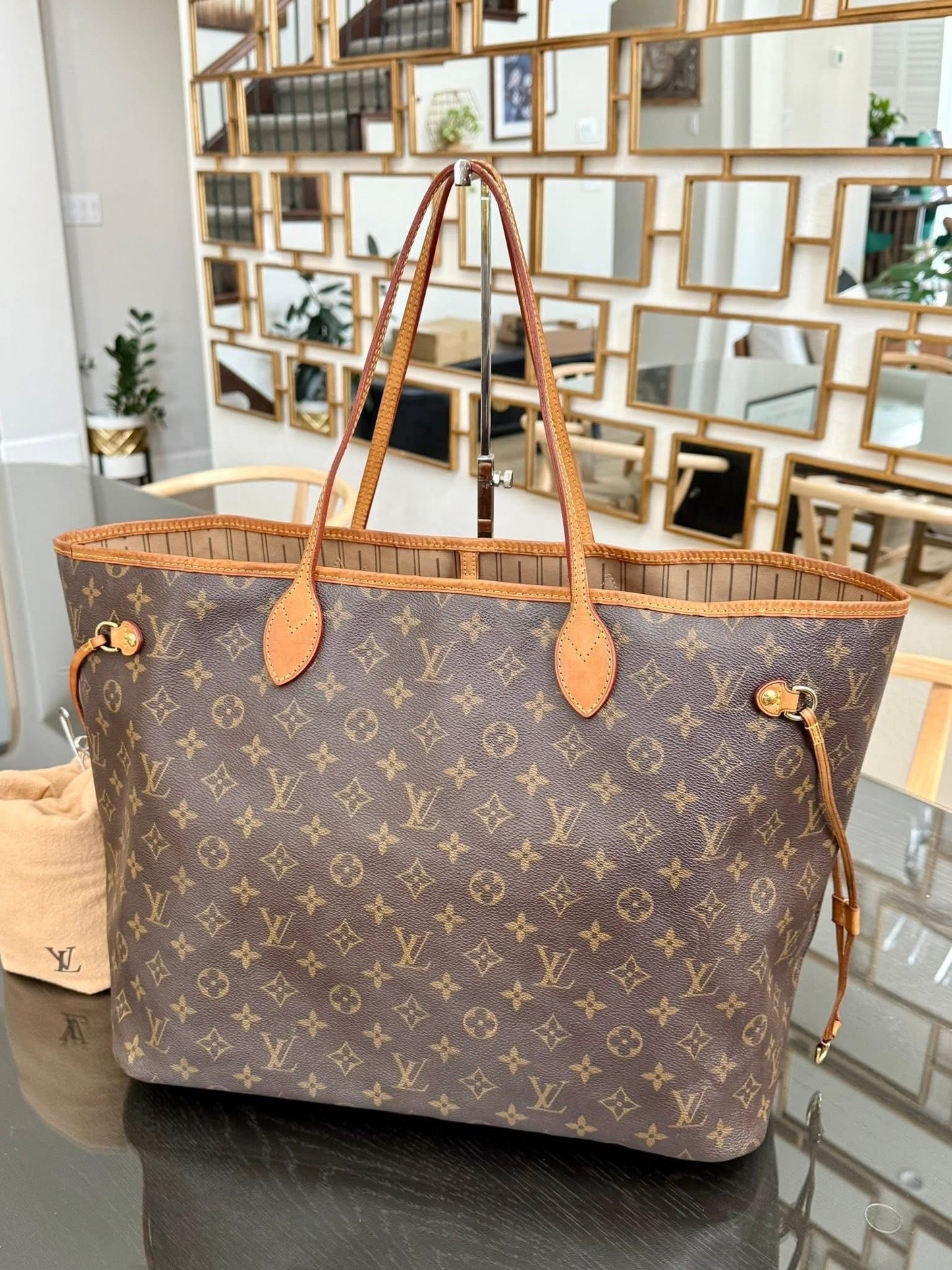 Neverfull GM with Dustbag and Insert Organizer 🗓️ Year: 2008