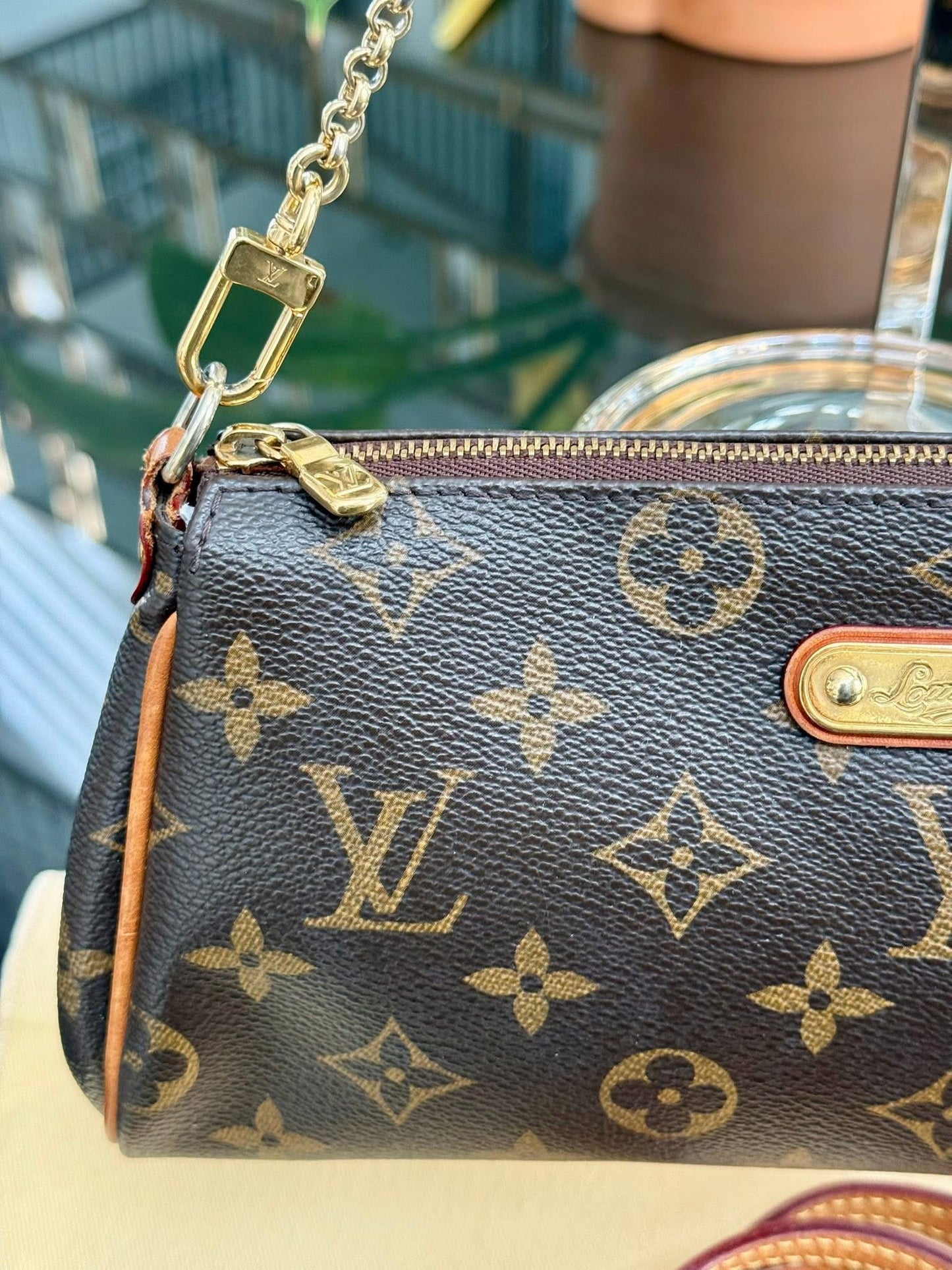 Eva Clutch with Original Strap,Box Dustbag and Insert Organizer 🗓️ Year: 2012