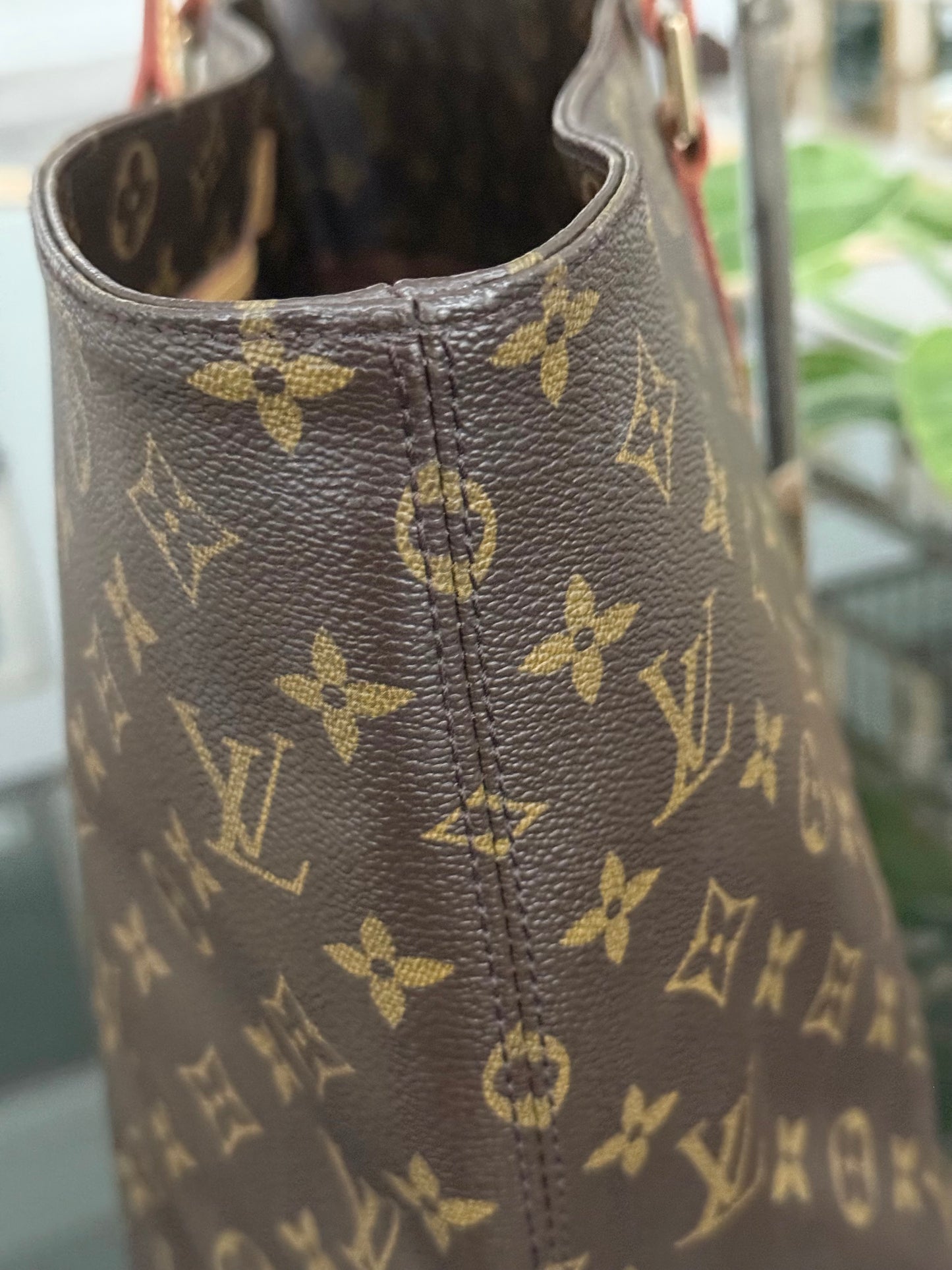 Cabas Alto in Monogram 🗓️ Year: 2002