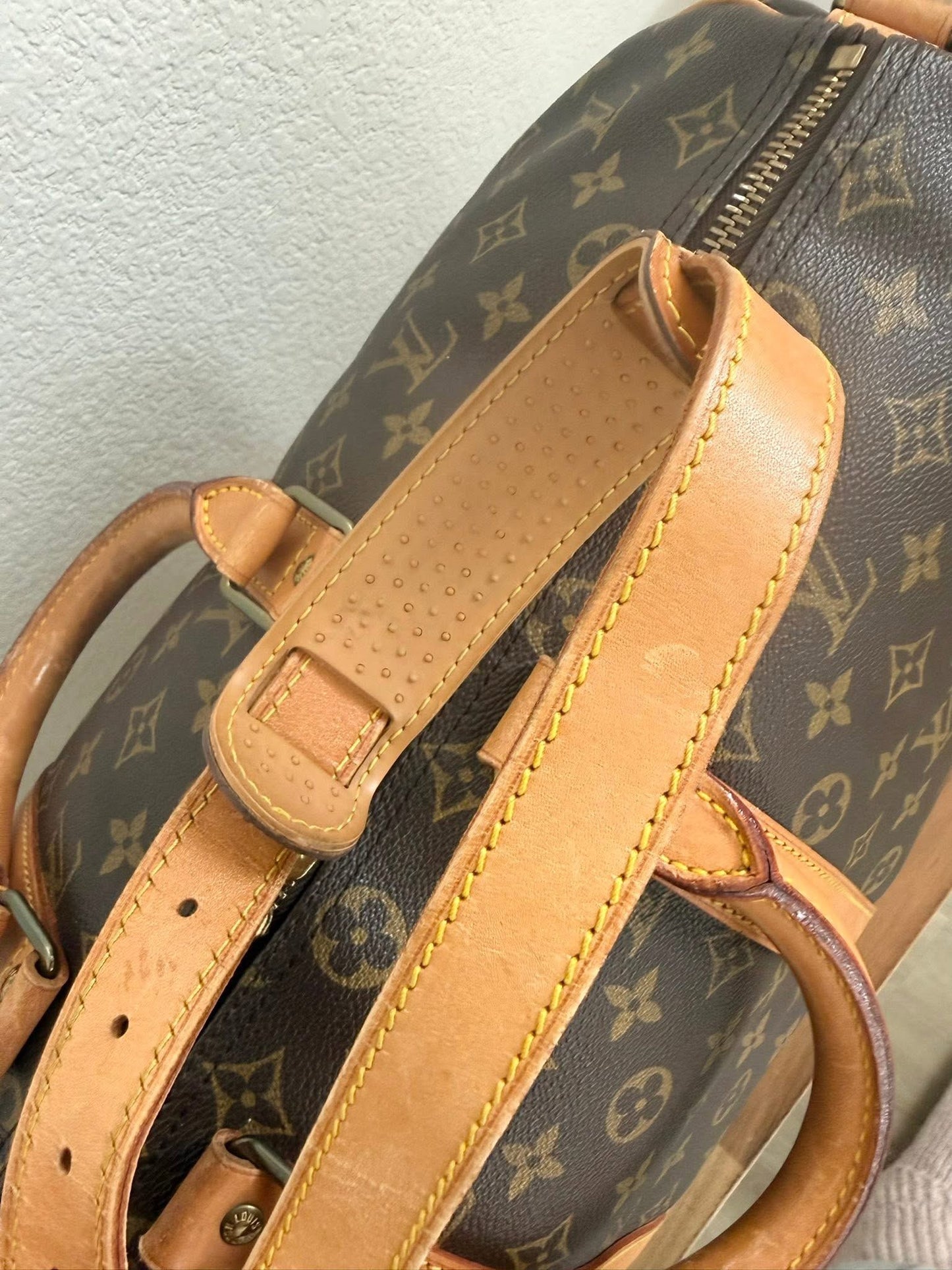 Keepall 45 Bandoulier with Original Strap , Luggage Tag and Poignet 📅 Year: 1989