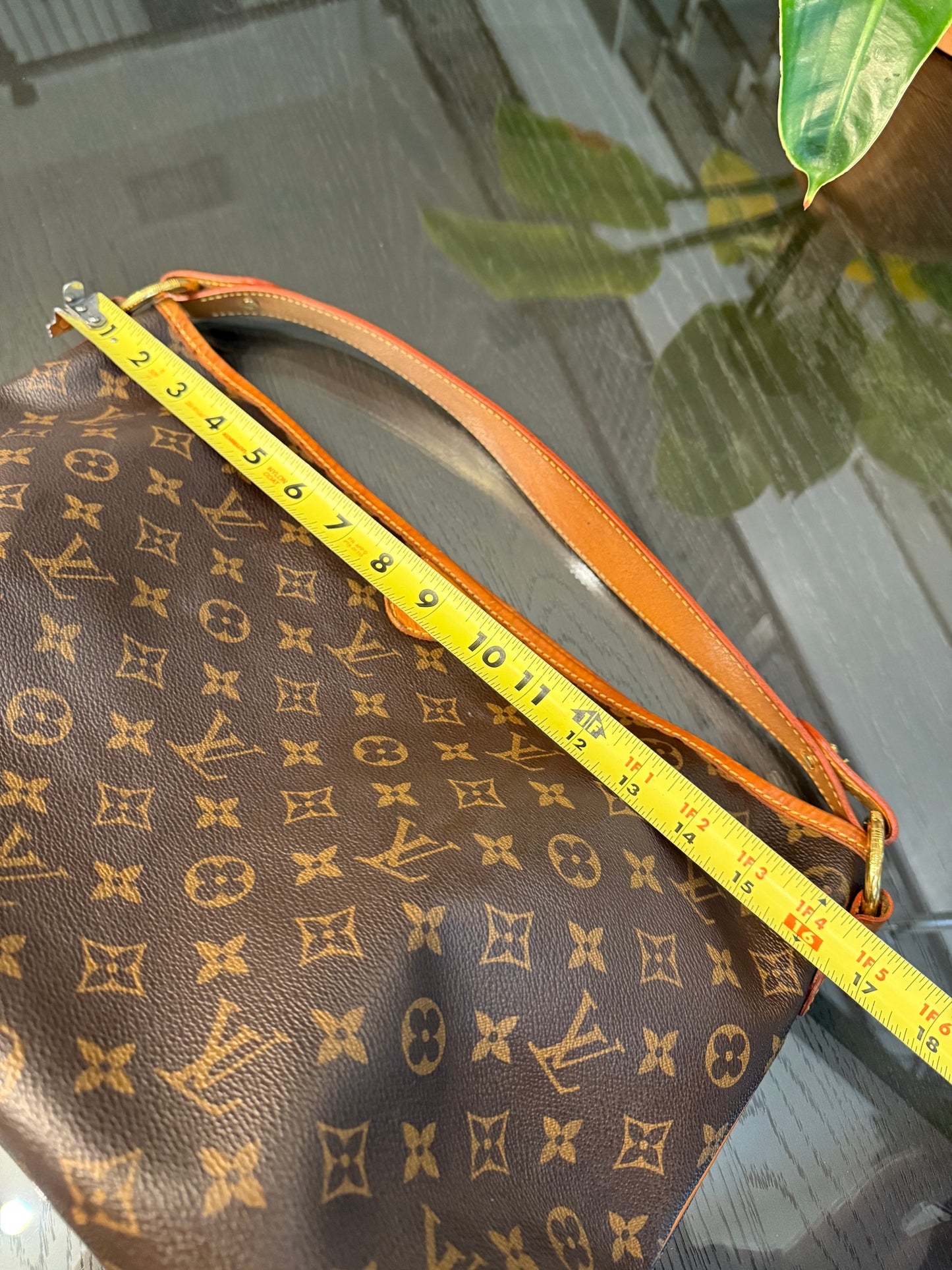 Delightful PM with Dustbag 📅 Year: 2012