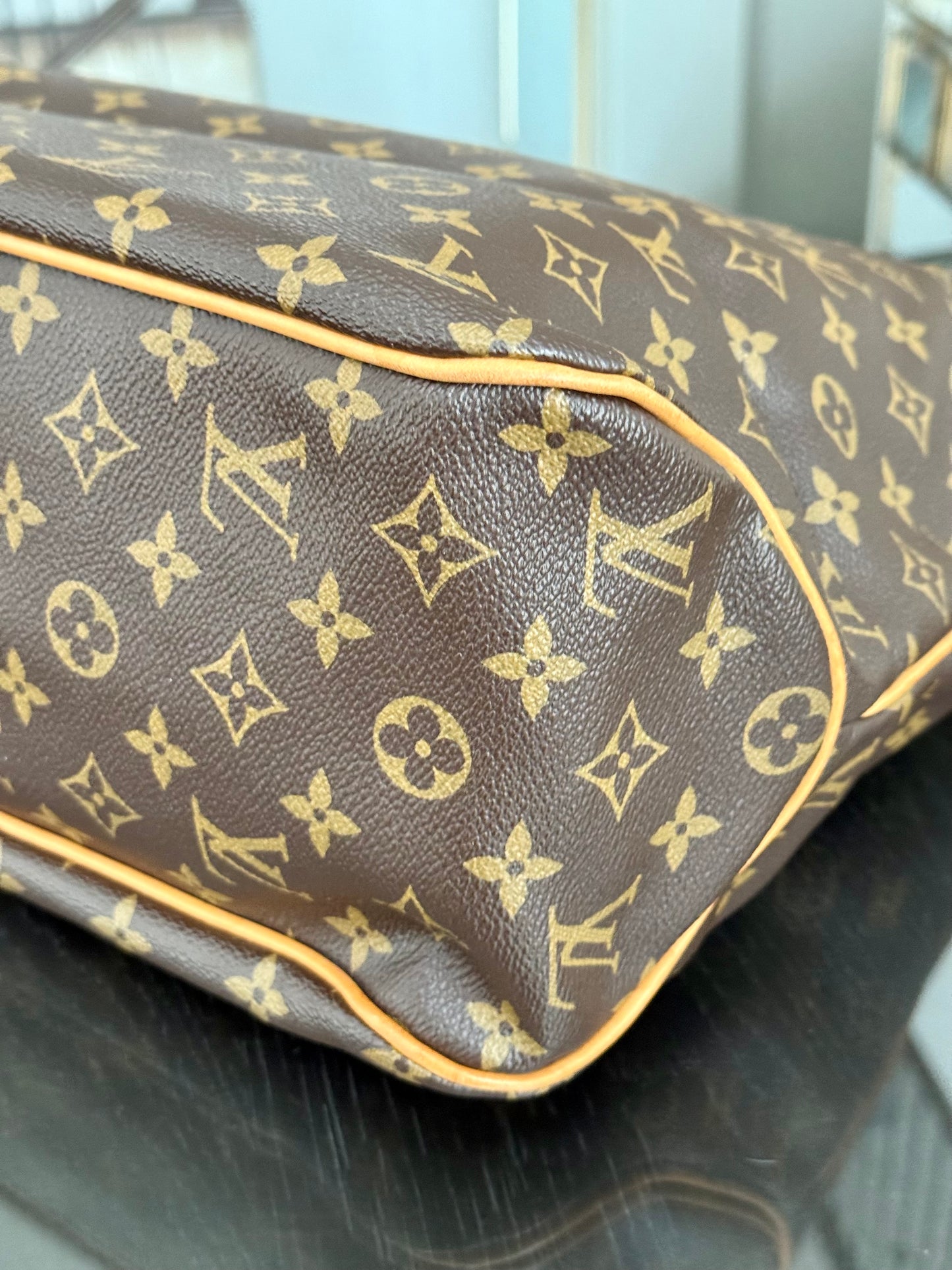 Delightful MM with Dustbag 📅 Year: 2010