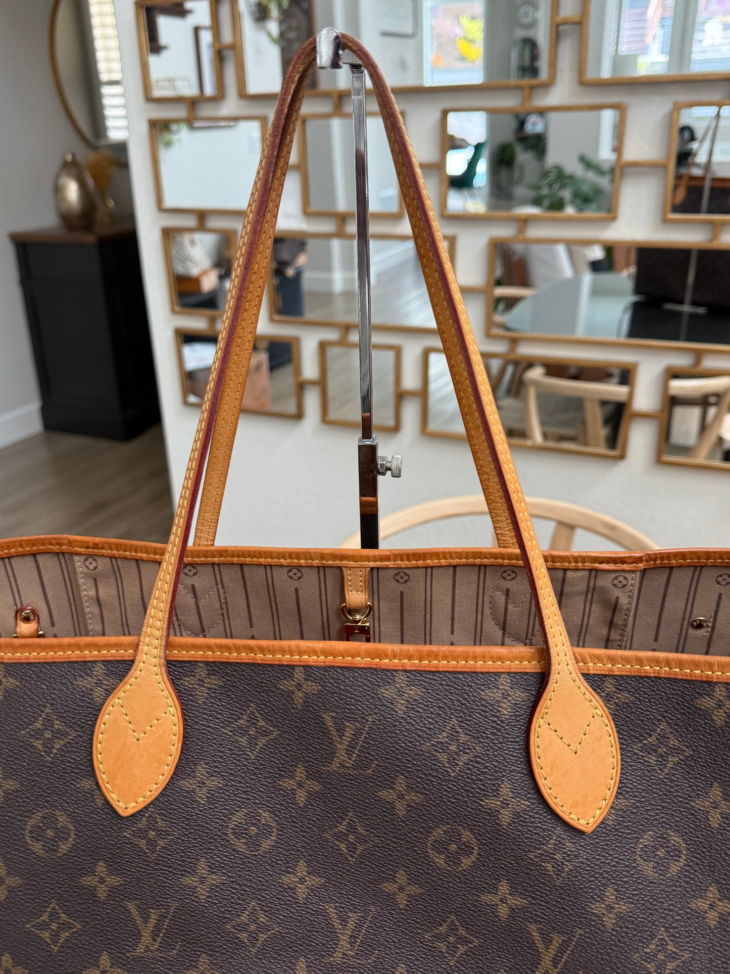Neverfull GM with Dustbag and Insert Organizer 📅 Year: 2009